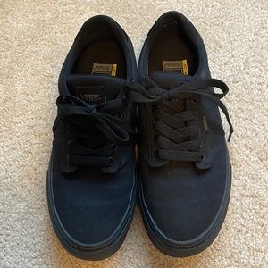 Vans all black tennis shoes mens size 8. Like new.